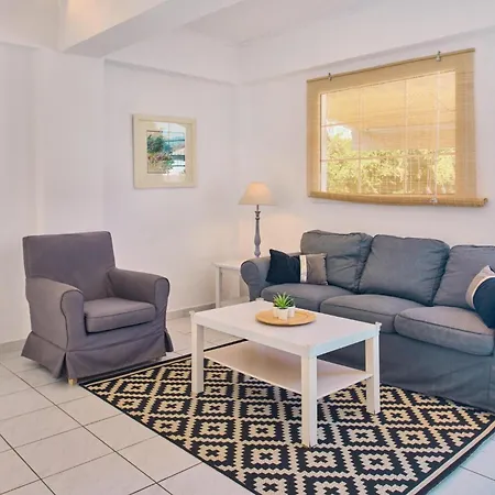 וילה Nefeli Periyali *