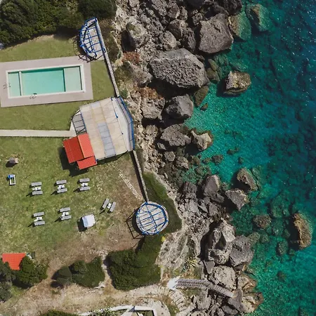 Nefeli Periyali Villa